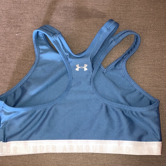 Women’s sports bra - Picture 2 of 3
